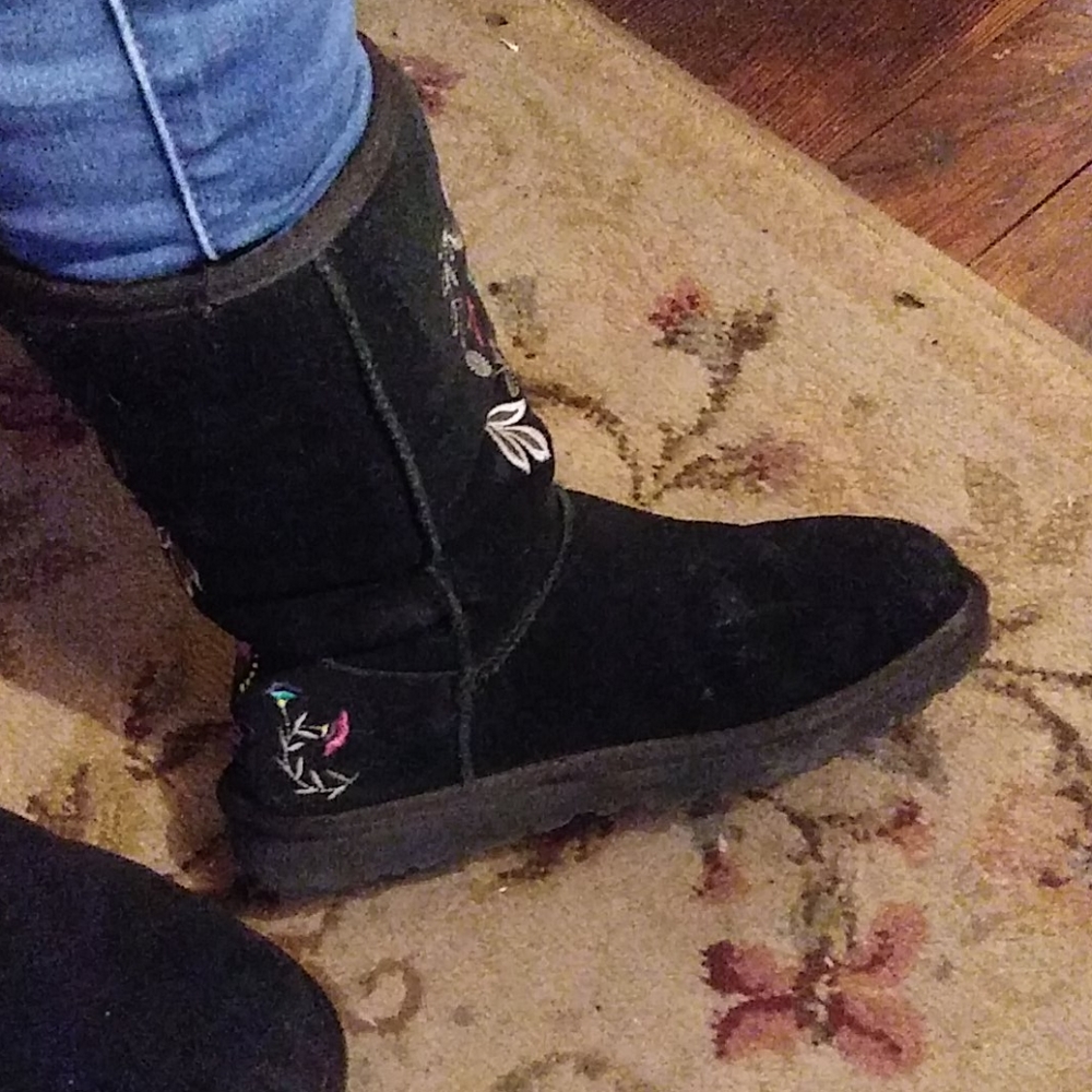Uggs (RARE) LIMITED EDITION - Picture 4 of 4